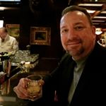 Profile Picture of Ed Hennessy (@aguypostingpics) on Instagram