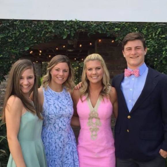 Profile Picture of Peter Merlini (@pvb15) on Poshmark