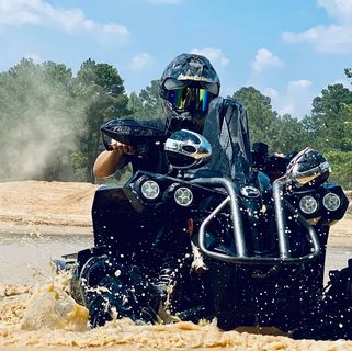 Carson Lee Hilliard (Carson Hilliard) - Facebook Profile Picture of Carson Lee Hilliard (Carson Hilliard) (@carson.hilliard) on Facebook