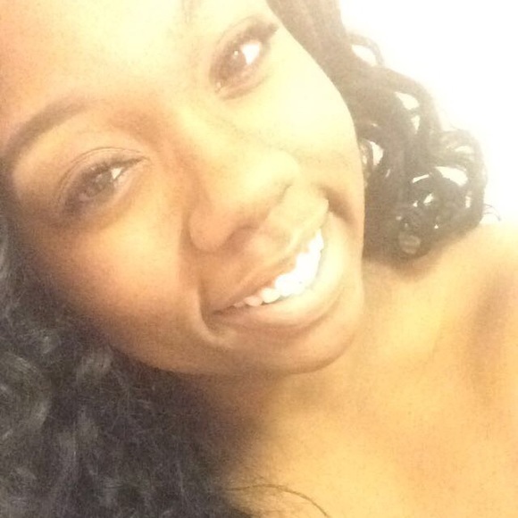 Profile Picture of Khadijah Chears (@iiam_monalisa) on Poshmark