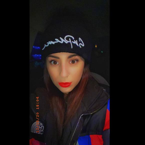 Profile Picture of Lexie Licciardi (@alicciardi) on Poshmark