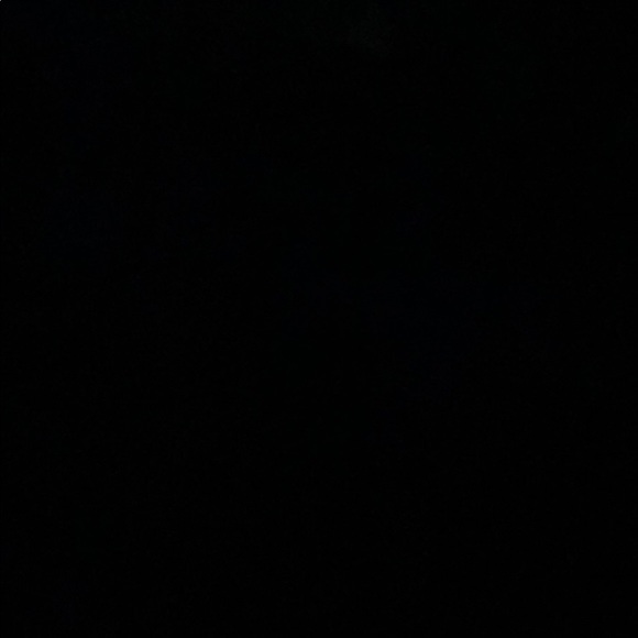 Profile Picture of Julia Makris (@juliamakris339) on Poshmark