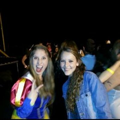 Profile Picture of Dani Kaplan (@Dani10Kap) on Twitter