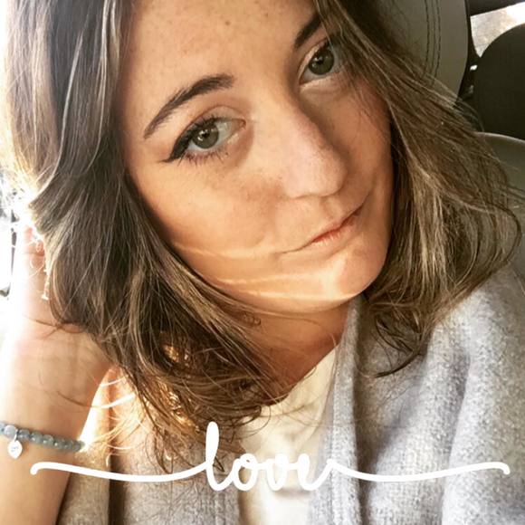 Profile Picture of Sydney Spack (@syd_spack24) on Poshmark
