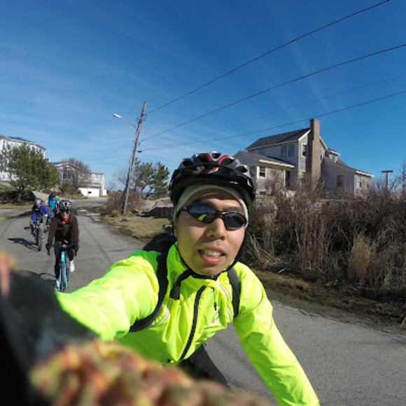 Profile Picture of Peter Zhu (@zhilong89) on Poshmark