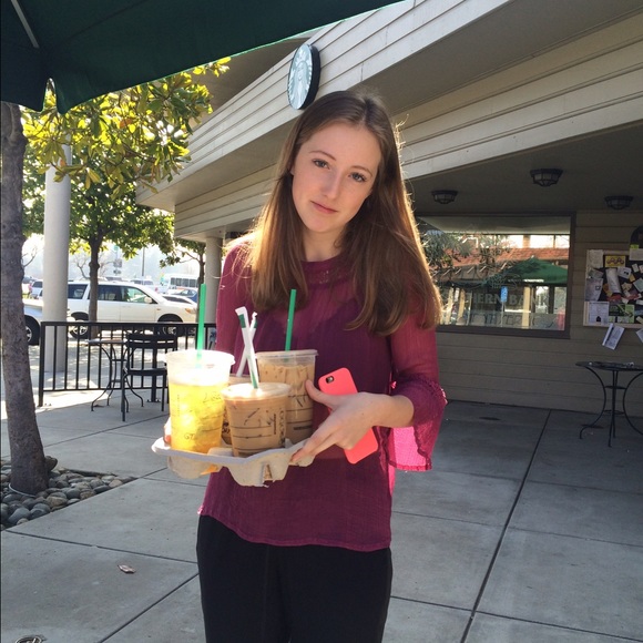 Profile Picture of Kelcey Phillips (@phillipsk15) on Poshmark