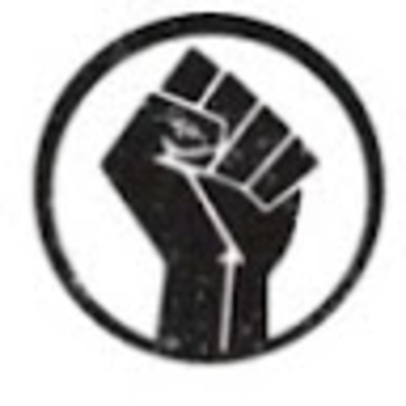 Profile Picture of Robert Shaw (@robertshaw805) on Poshmark