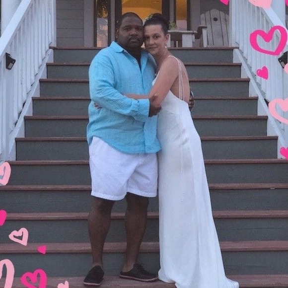 Profile Picture of Tonya Cooke (@tonyarena73) on Poshmark