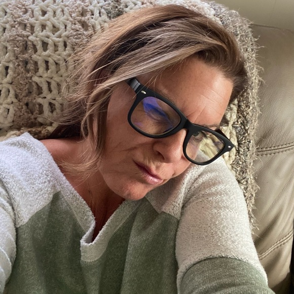 Profile Picture of Brandie Draser (@brandiedraser) on Poshmark