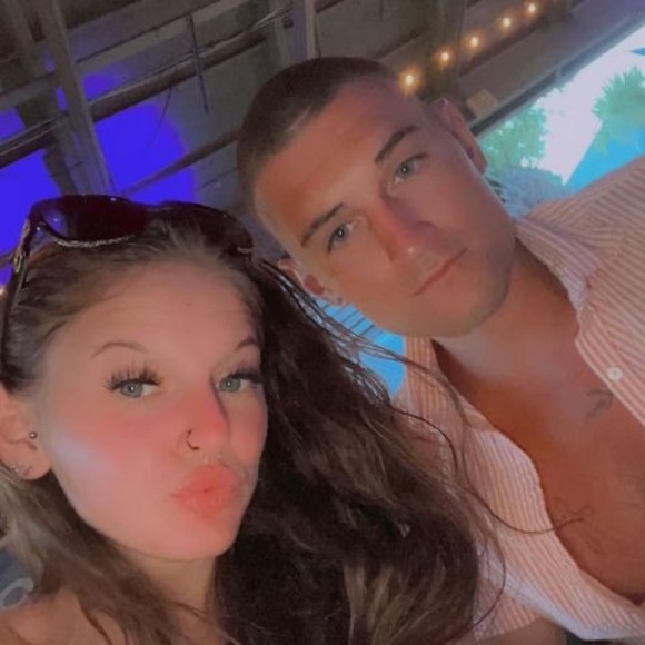 Profile Picture of James Guerra (@jamesmannn94) on Poshmark