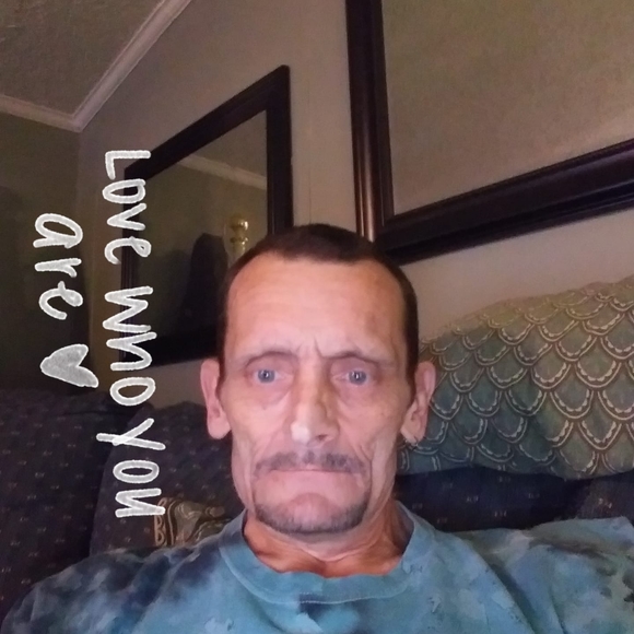 Profile Picture of David Mayo (@rugmanmayo88) on Poshmark