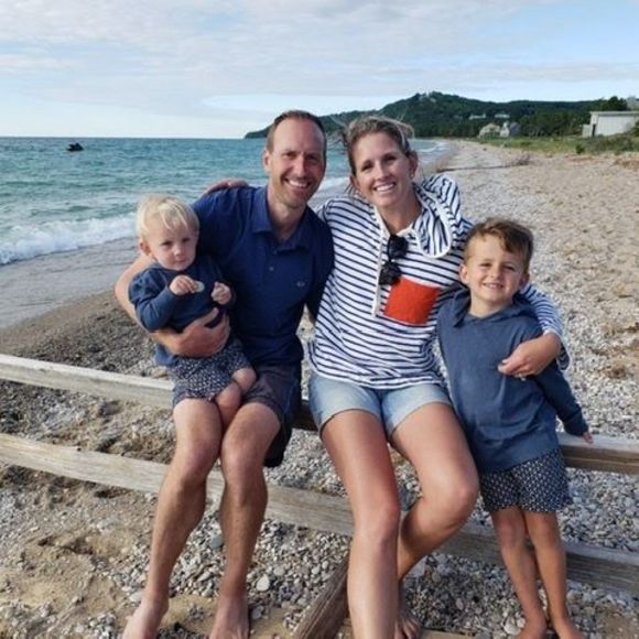 Profile Picture of Caroline Denooyer bartels (@cdbartels) on Poshmark