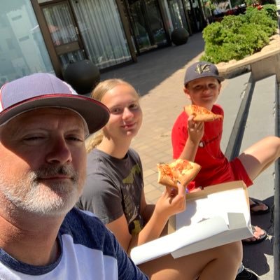 Profile Picture of Brian Renfro (@renfro_73) on Twitter