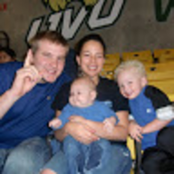 Profile Picture of Wendy Morrey (@wendymorrey) on Poshmark