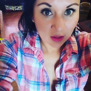 Profile Picture of Lucia Palomo (@LuciaPalomo6) on Twitter