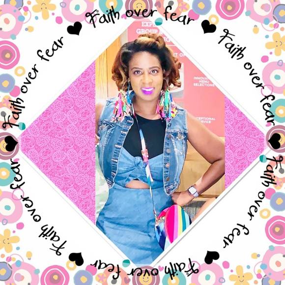 Profile Picture of Itasker Mciver (@teshia15) on Poshmark