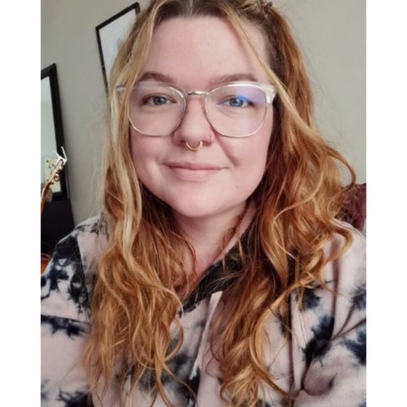 Profile Picture of Chelsea Nethercott (@freesocksforyou) on Poshmark