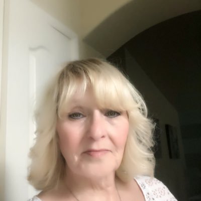 Profile Picture of debra cluff (@BentlakerCluff) on Twitter