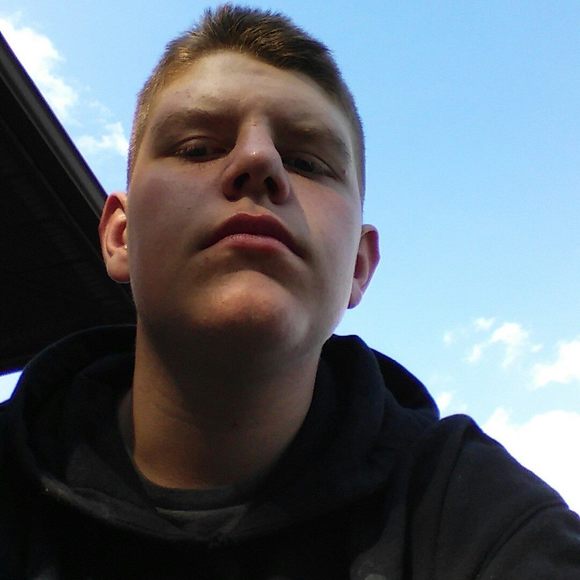 Profile Picture of Joshua Rohrich (@jasen5327) on Poshmark