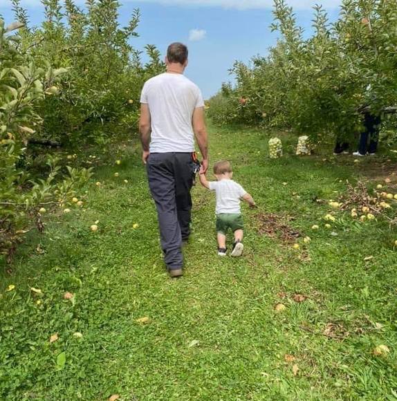 Profile Picture of Zack Hozjan (@zhozjan171717) on Poshmark