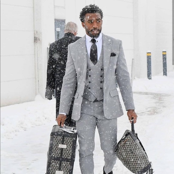 Profile Picture of Vantae Magazine (@vantagemagz0) on Poshmark