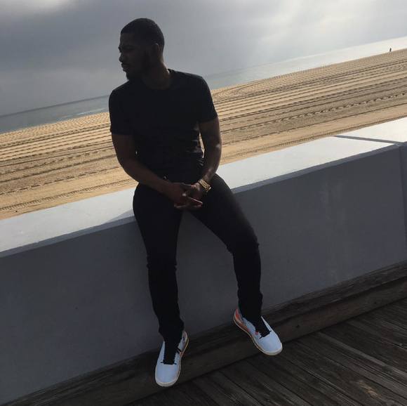 Profile Picture of Larry Key (@lgk_100) on Poshmark