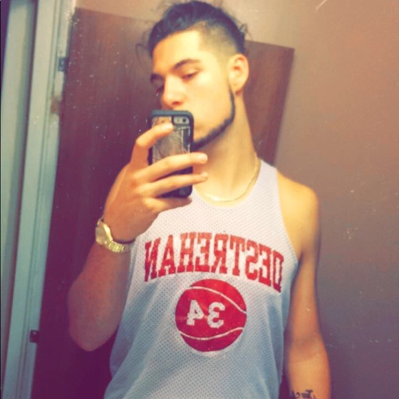 Profile Picture of Preston Guidry (@pguidry_121) on Poshmark