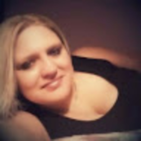 Profile Picture of Christina Acton (@christina_acton) on Poshmark