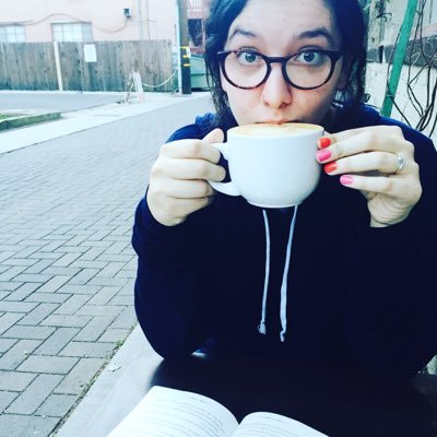 Profile Picture of Lizzie Carroll (@uptownlizzie) on Twitter