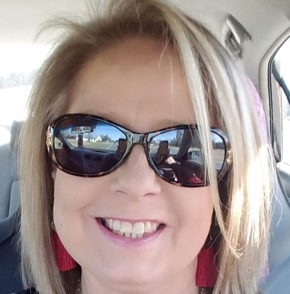 Christina Hulon - Poshmark Profile Picture of Christina Hulon (@purplebird95) on Poshmark