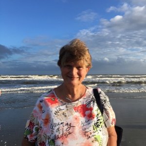Profile Picture of Rebecca McCracken (@RebeccaMcCrac11) on Twitter