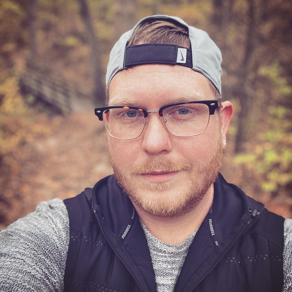 Profile Picture of Jared Robison (@avengerd) on Poshmark