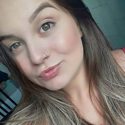 Profile Picture of Kim Shell (@kimshell7) on Twitter