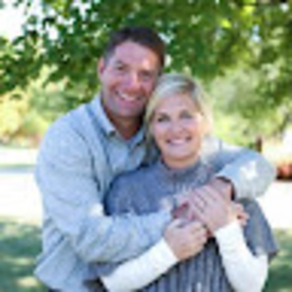 Profile Picture of Carrie Bushman (@4jbushman) on Poshmark