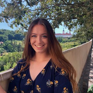 Profile Picture of Melia Maling (@melia.maling) on Facebook