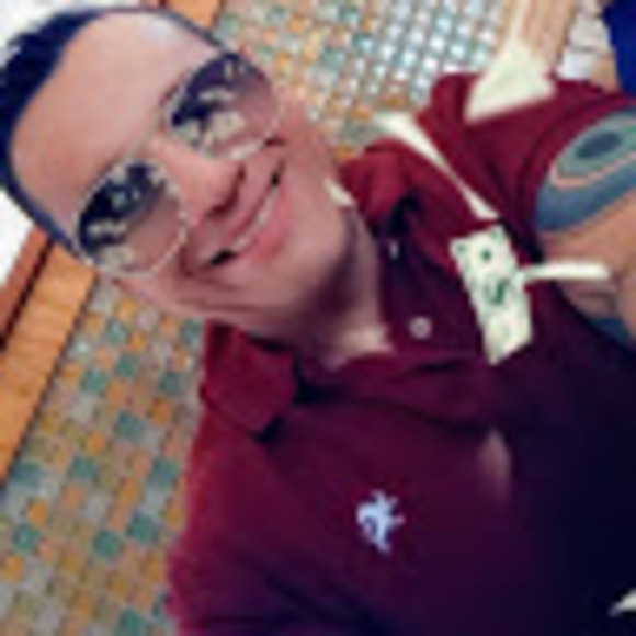 Profile Picture of Joel Perez (@aybablue) on Poshmark