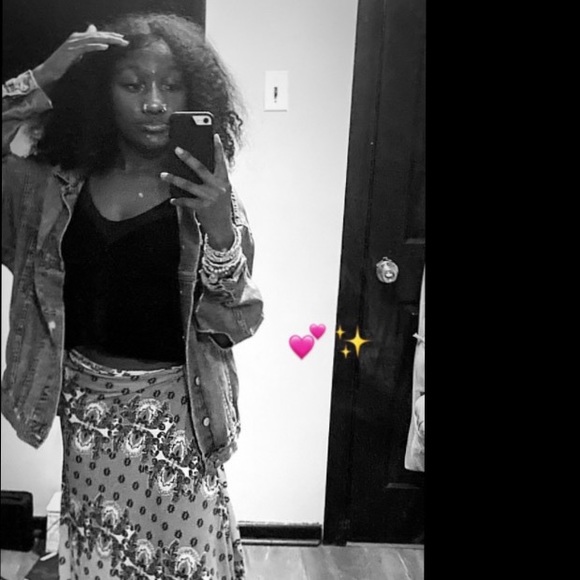 Profile Picture of Tahira Wilson (@tahiraxwilson) on Poshmark