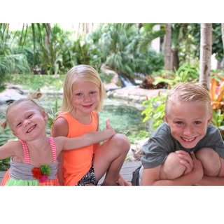 Profile Picture of Kari Auerbach Marshall (@auerbachmarshall) on Instagram