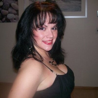 Profile Picture of Dawn McGuire (@SweetDee916) on Twitter