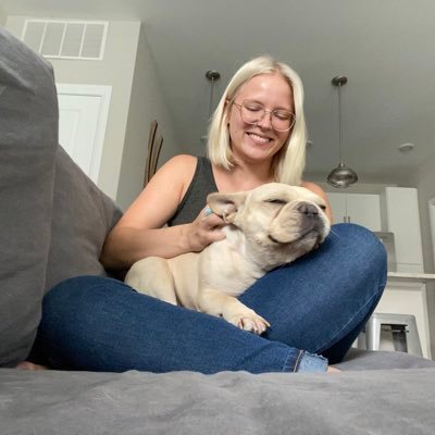 Profile Picture of Kaitlin (@kaitlin_hatton) on Twitter