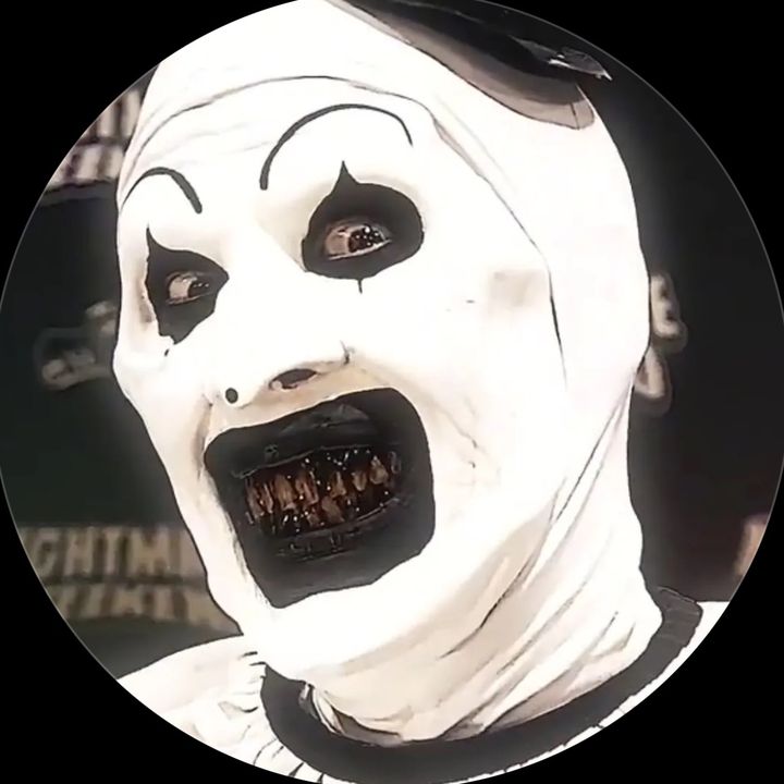 Profile Picture of falon (@falon.loves.caesar.salad) on Tiktok