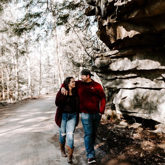 Profile Picture of Abi Schurer (@aschurer27) on Poshmark