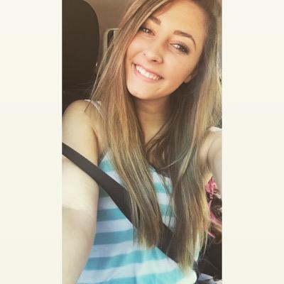 Profile Picture of Carly Shields (@carlydclark) on Twitter