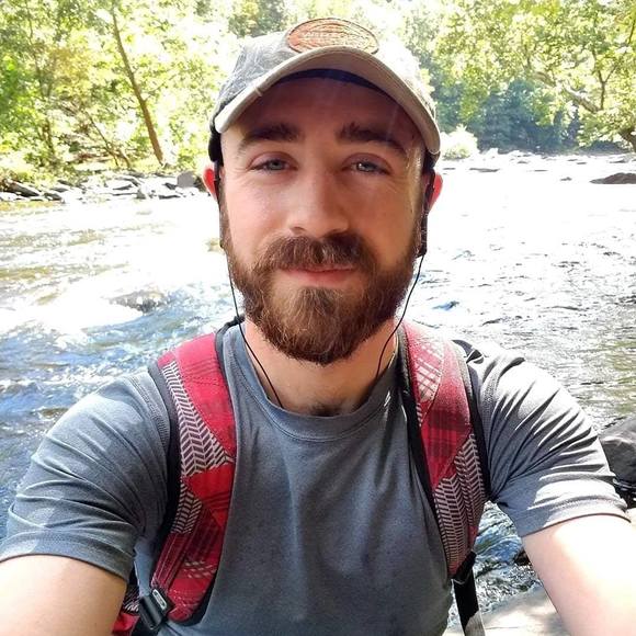 Profile Picture of Zach Mintzer (@rambler0911) on Poshmark
