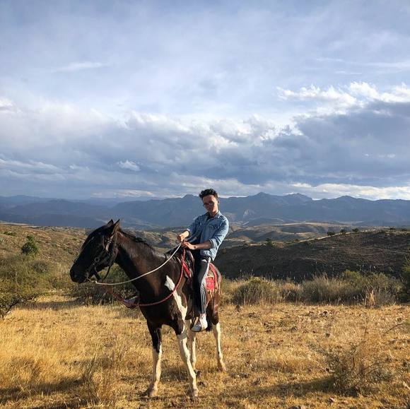 Profile Picture of Thomas Pence (@thomasthehewolf) on Poshmark