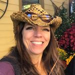 Profile Picture of Lori Schuster Calderone (@halcyon___daze) on Instagram