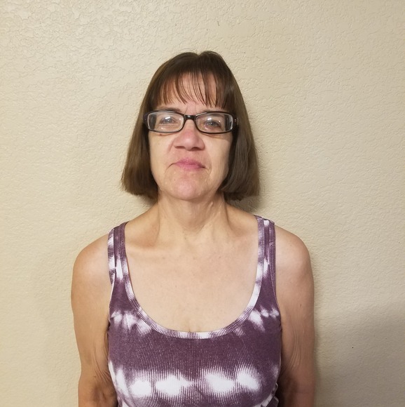 Profile Picture of Kathy Cramer (@kathycramer949) on Poshmark