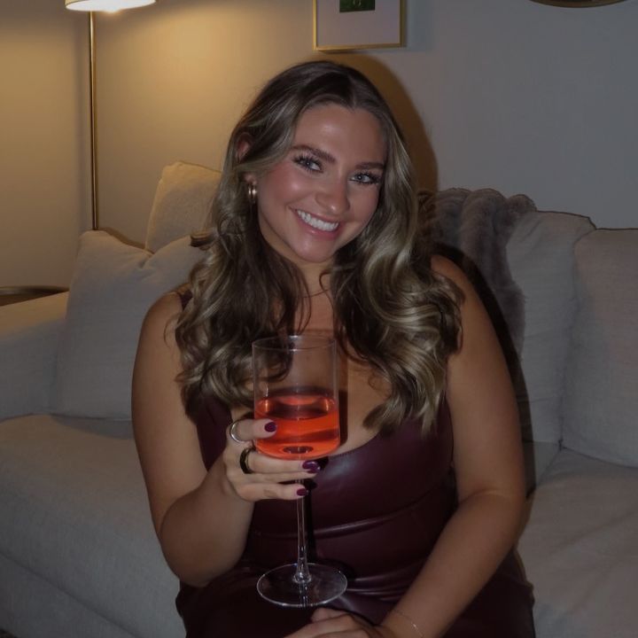 Profile Picture of LydiaDavis (@@lydia.davis124) on Tiktok