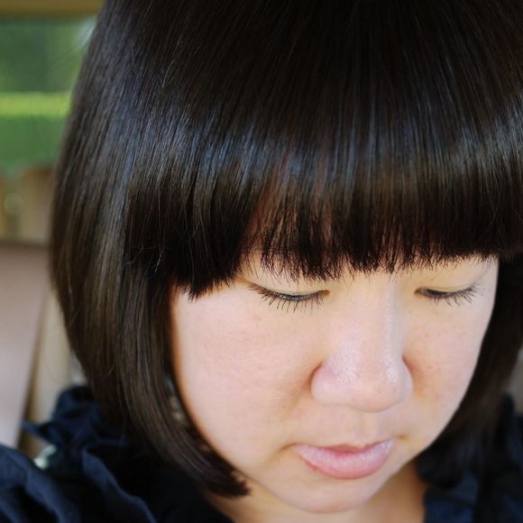 Profile Picture of Debbie Hsu (@yiwerth) on Poshmark