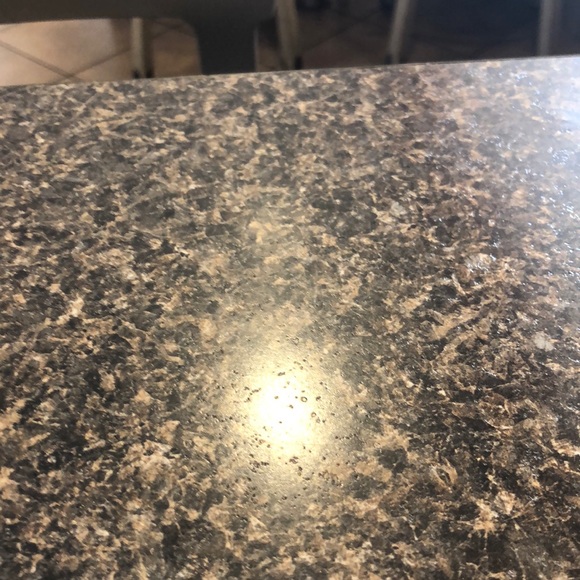 Profile Picture of Christy Everhart (@christyvoltz) on Poshmark